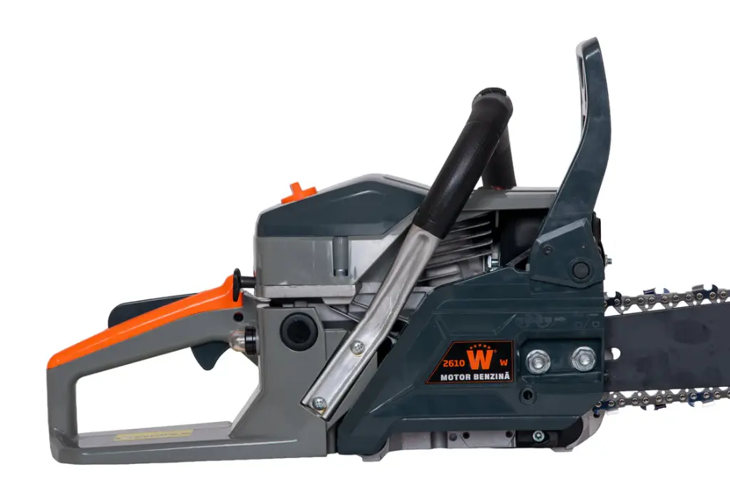 Drujbă pe benzină WOLFSON WFS0011, lungime șină 45 cm, 3.5 CP