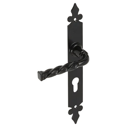 [P005087] Set mânere metal decorative pentru porți cu șild, interax 72 mm